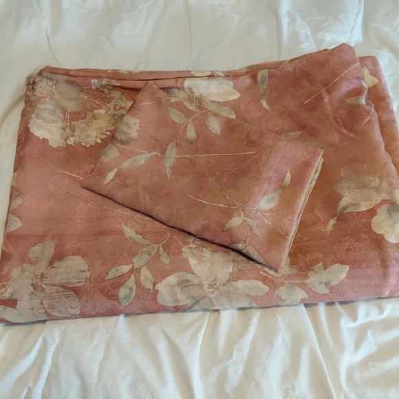 Quiet Comfort Other - 100% Pure Custom DUVET COVER SET Queen + Sham Rust Red Floral Sheen Quiet Luxury